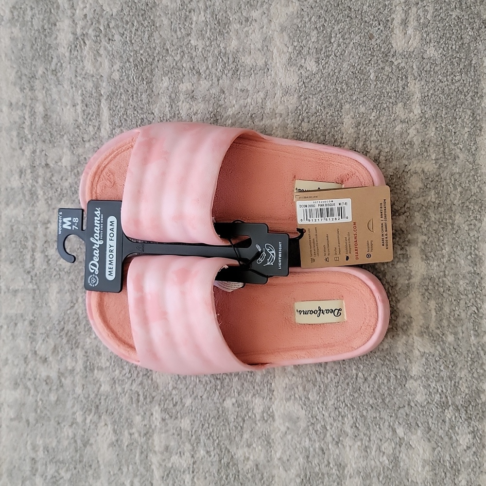Dearfoams memory foam slippers